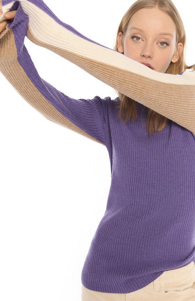 Anna Punto Sweater