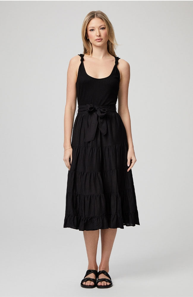 Samosa Midi Dress in Black.