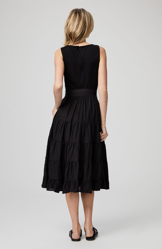 Samosa Midi Dress in Black.