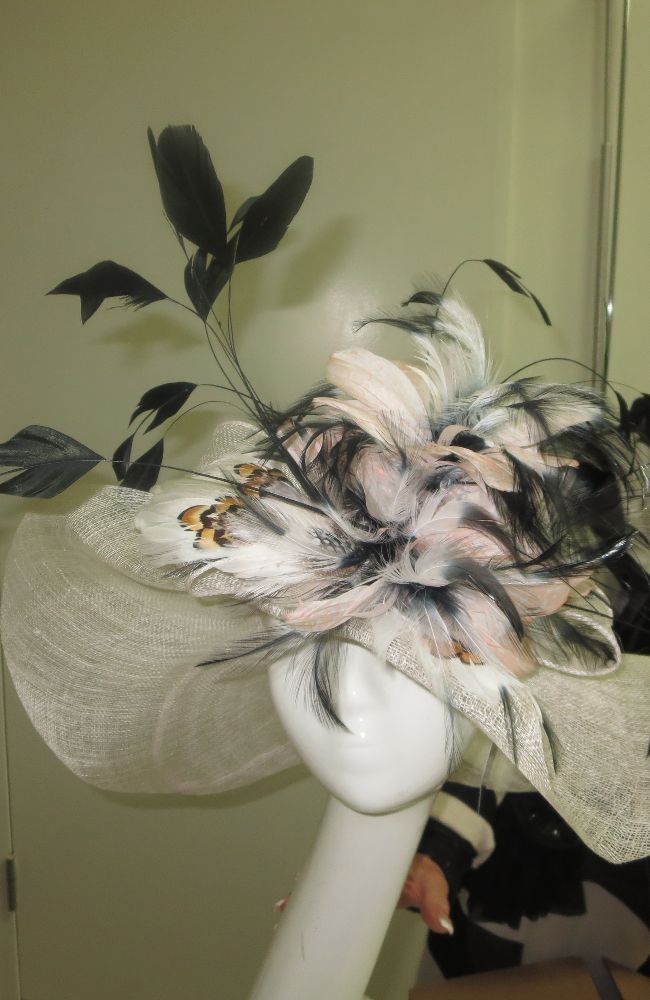 Kind Hat Ivory