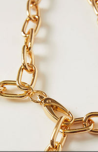 Maisie Chain