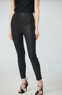 Pull On Legging in Black