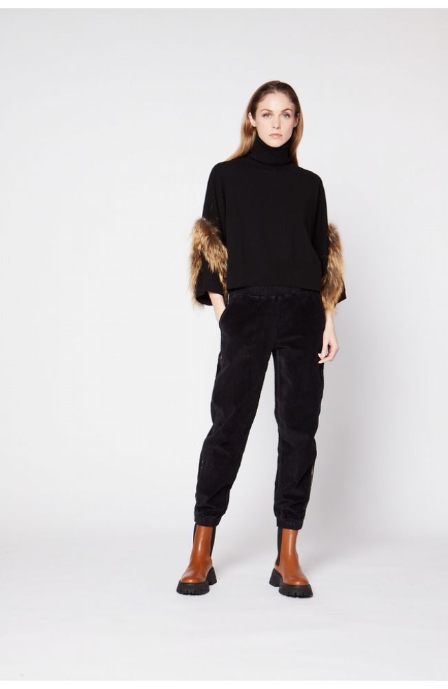 Asymetric Sweater Fox Trim