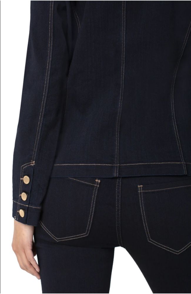 Tailored Jacket Flap Pockets
