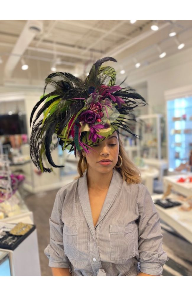 Talkative Lime Fascinator