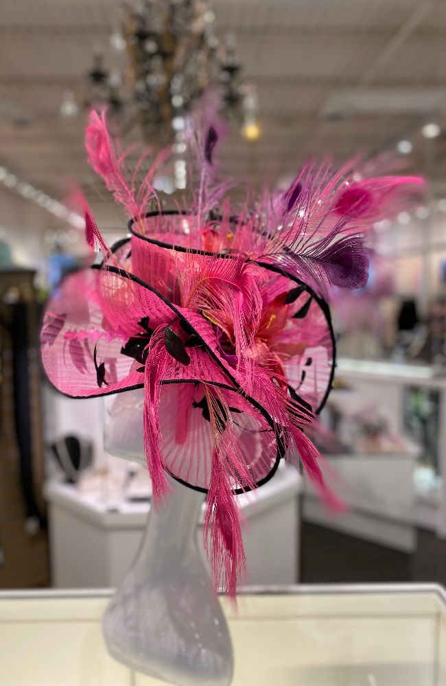 Out of this World Fascinator