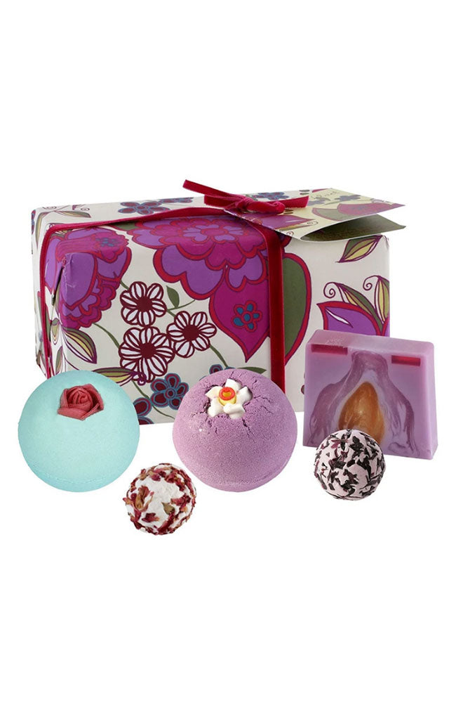 Vintage Velvet Wrapped Gift Pack