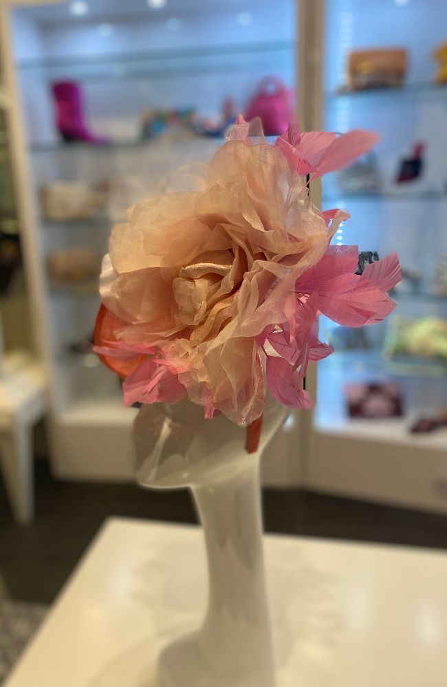 Fascinator Salmon Cream Pink