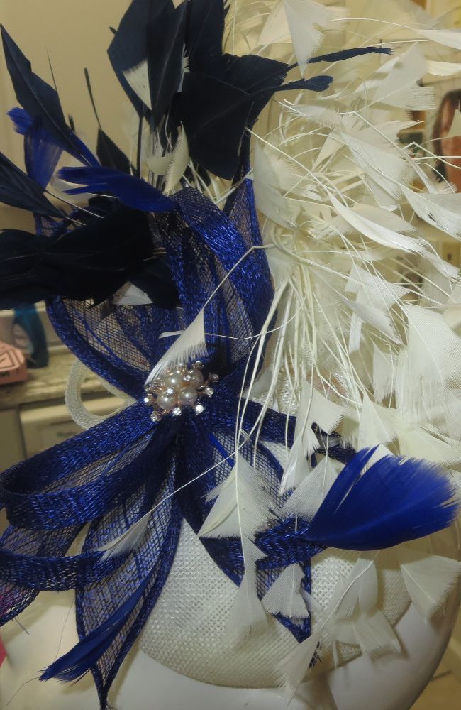 Fascinator White Navy Blue