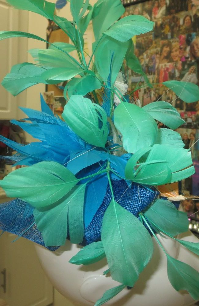 Fascinator Green Feather Blue