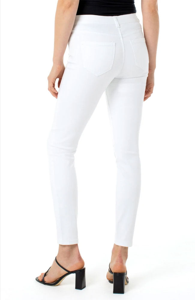Gia Glider Ankle 28" Inseam in White