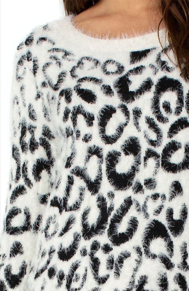 Crew Neck Jacquard Eyelash Sweater