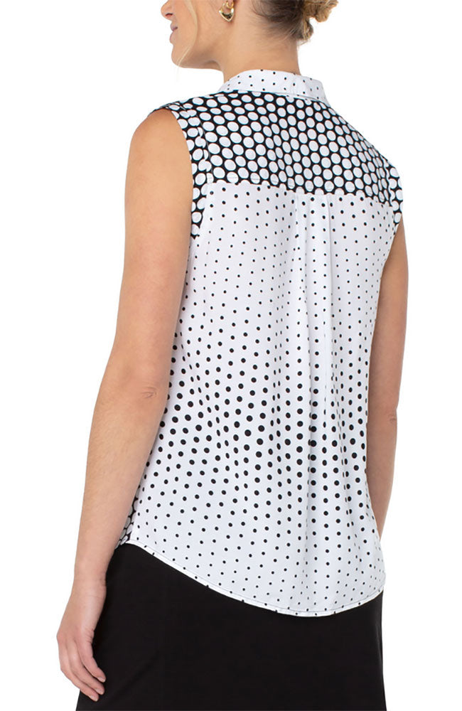 Hidden Pocket Sleeveless Shirt