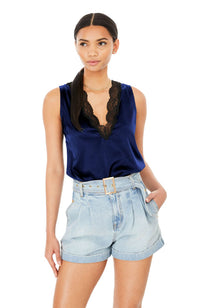 Aida Lace Scalloped V Neck