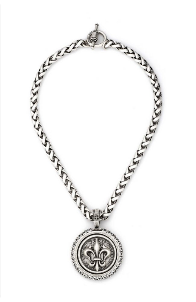 17" Silver Cheval Chain Fleur Stack Medallion